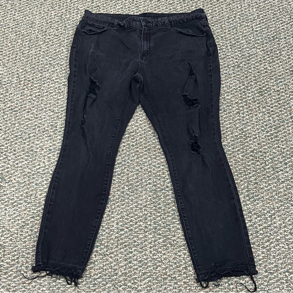 Belle + Skye Black Skinny Distressed Rough Hem Jeans Size 16 Women’s